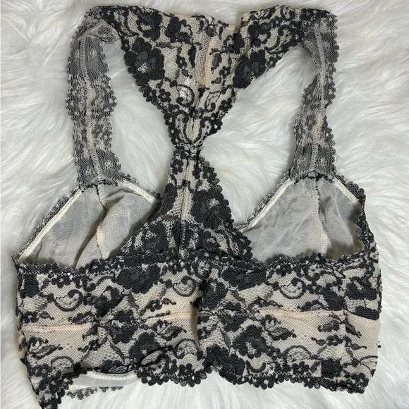 Free People Wild Roses Bralette CREAM and Black Size XS - Picture 3 of 4